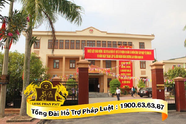 Thực hiện các thủ tục hành chính tại Ủy ban nhân dân