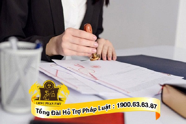 Đóng dấu xác nhận việc chứng thực