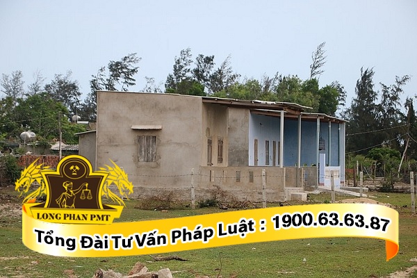 phap luat nghiem cam hanh vi lan chiem dat