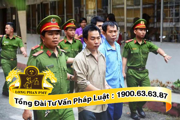 Giết người trong trạng thái tinh thần bị kích động mạnh có mức phạt thấp hơn tội giết người