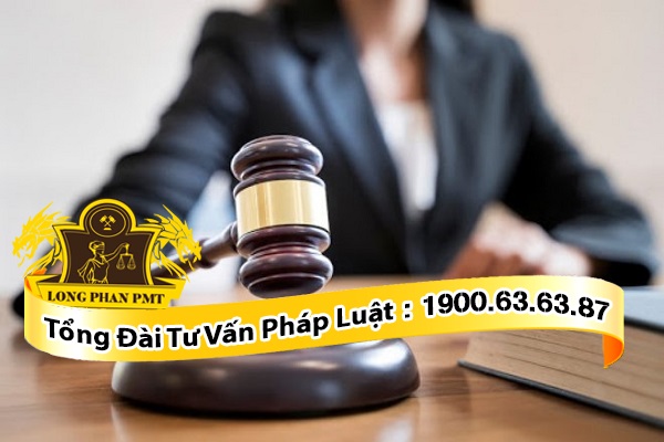 khoi kien viec tang cho dat dai khong dung quy dinh phap luat