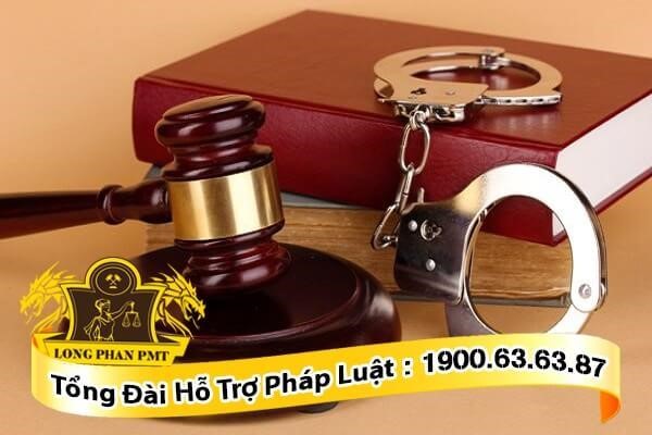 thẩm quyền ra quyết định