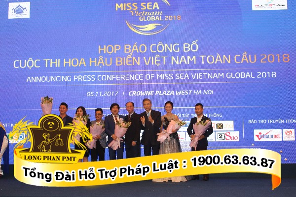 Tổ chức họp báo