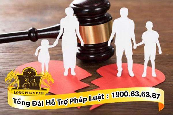 Yêu cầu tòa án hạn chế quyền thăm nuôi con sau ly hôn