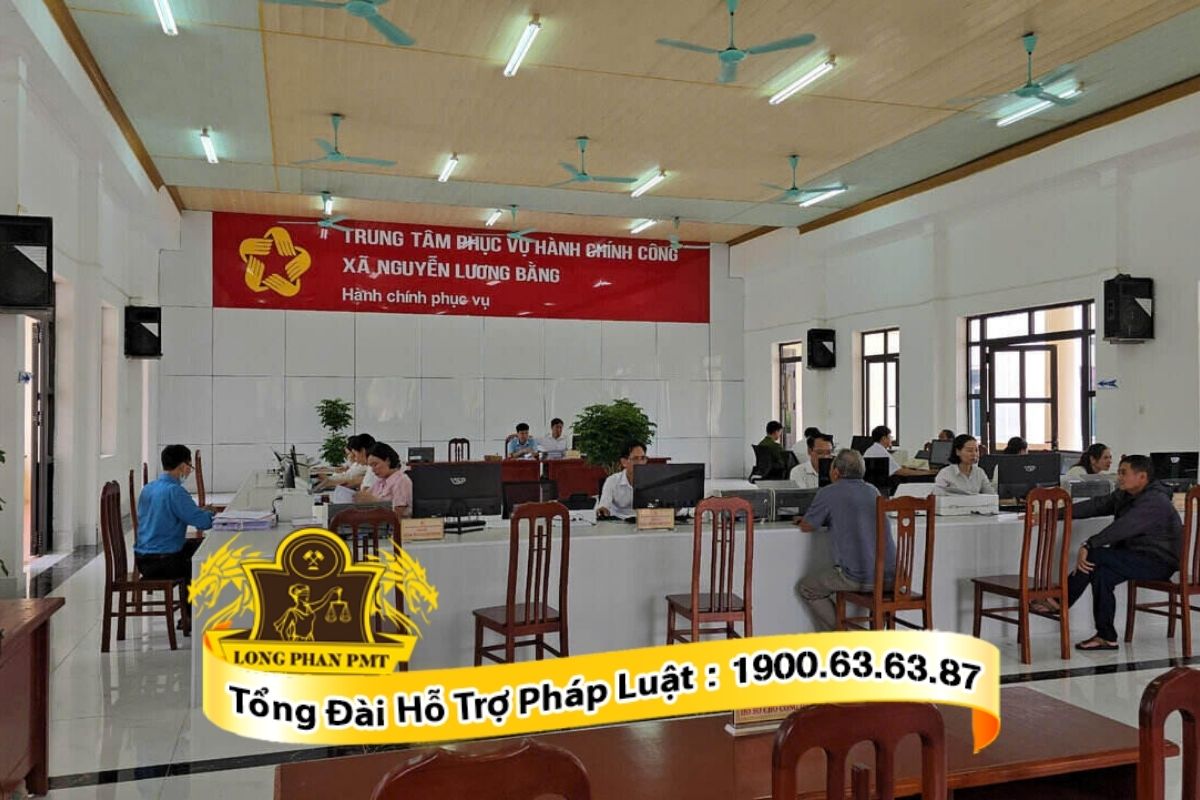 Hiện nay, người sử dụng đất có thể nộp tại Trung tâm hành chính công tại xã, phường