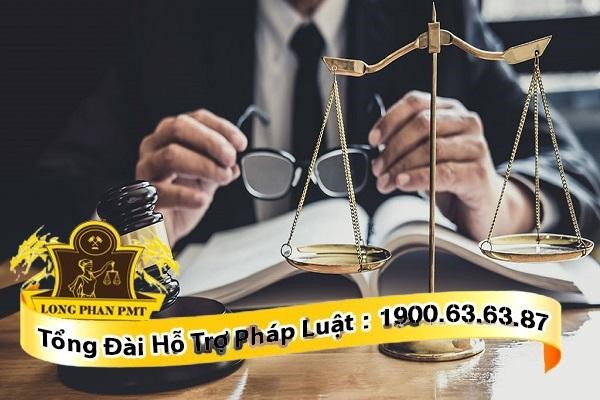 Luật sư tham gia tranh tụng tại tòa án