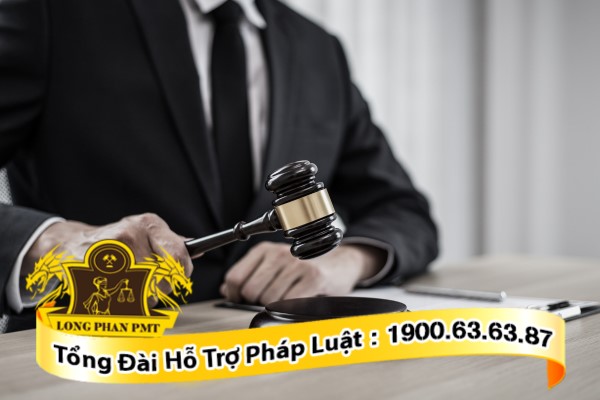 Luật sư bào chữa tội trốn thuế cho khách hàng