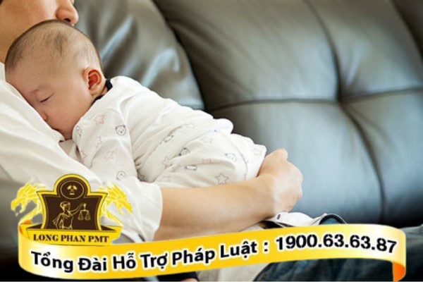 Trường hợp cha được nuôi con dưới 36 tháng tuổi