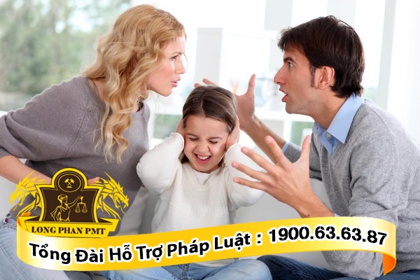 Xử phạt hành vi ngăn cản cha, mẹ gặp con