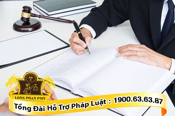 Luật sư xây dựng phương án bào chữa cho người bị buộc tội