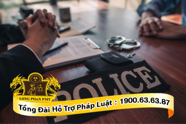 Người nước ngoài phải thực hiện khai báo tạm trú tại Việt Nam