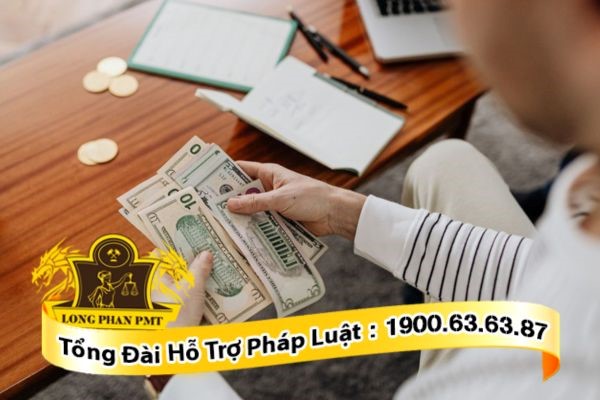 Thực hiện quyền khấu trừ lương đúng quy định