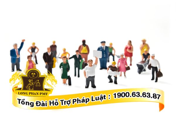 Người lao động nộp đơn khởi kiện tranh chấp tại tòa án