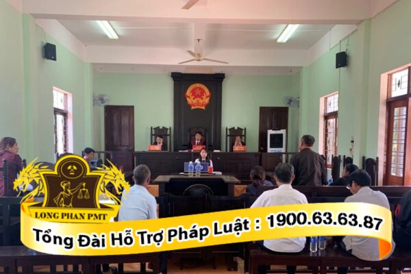 Khởi kiện ra tòa để giải quyết tranh chấp mua đất bằng giấy tờ viết tay