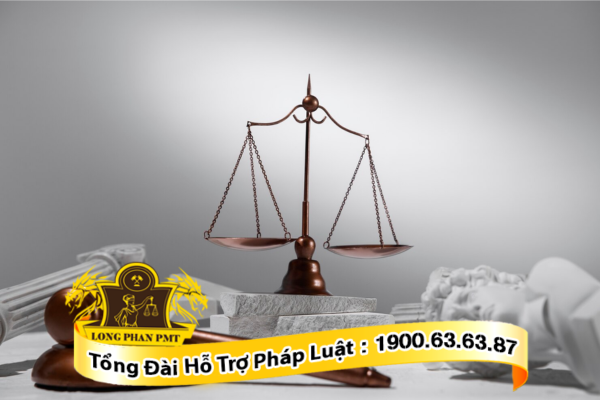 Khởi kiện giải quyết tranh chấp phí nhượng quyền thương mại 