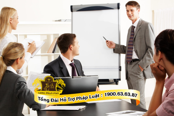 Căn cứ tính phí yêu cầu hoàn trả chi phí đào tạo